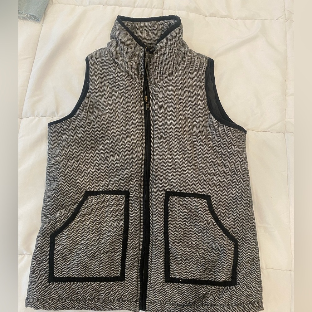 Black/Gray Fall Puffy Vest